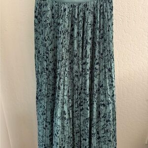 Uniqlo Floral Maxi Skirt